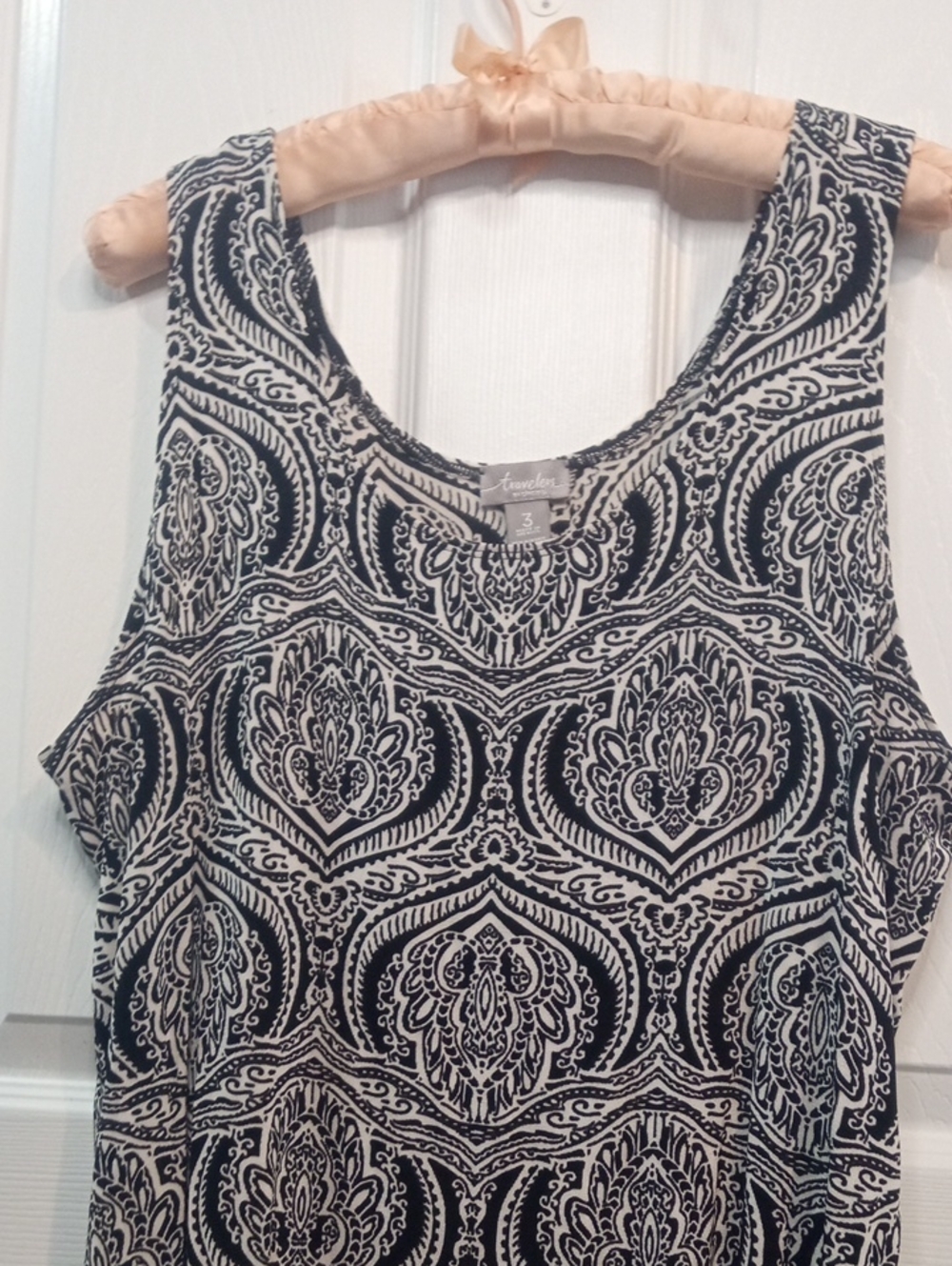 CHICO'S TRAVELERS DRESSY TANK